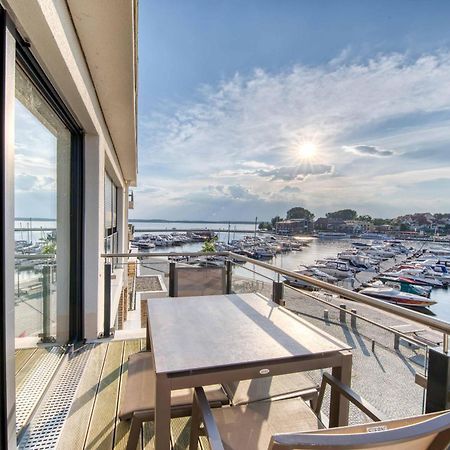 Mueritz Utkiek - Apartment Mit Seeblick & Balkon In Der Hafenresidenz Waren  Exterior photo